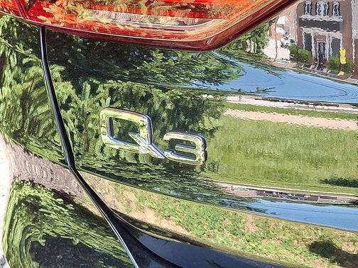 2024 Audi Q3 45 S line Premium