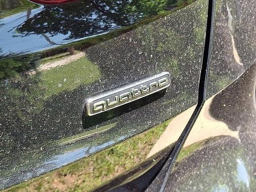 2024 Audi Q3 45 S line Premium