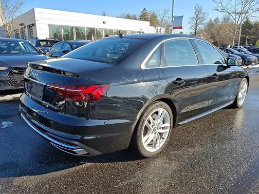 2023 Audi A4 45 S line Premium Plus