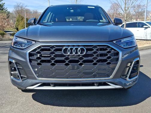 2024 Audi Q5 e 55 S line quattro Premium