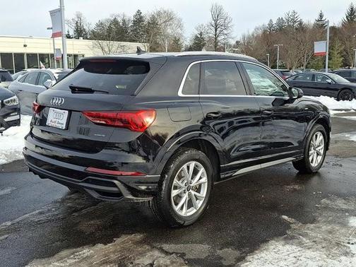 2025 Audi Q3 45 S line Premium