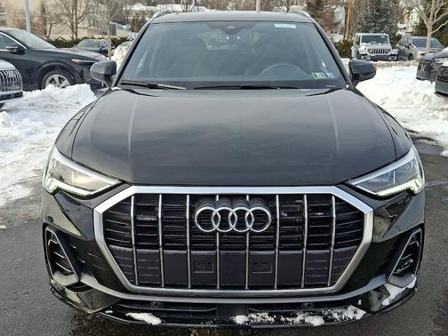 2025 Audi Q3 45 S line Premium