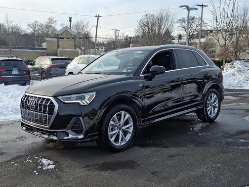 2025 Audi Q3 45 S line Premium