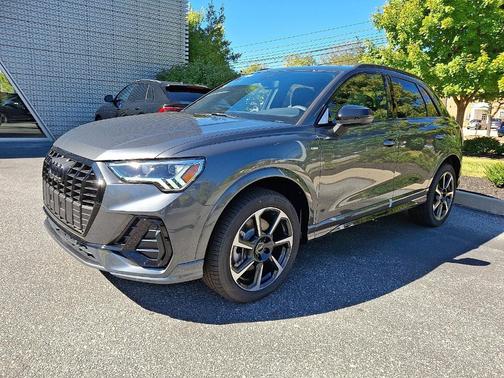 2025 Audi Q3 45 S line Premium