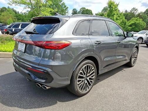 2025 Audi SQ5 3.0T quattro Premium