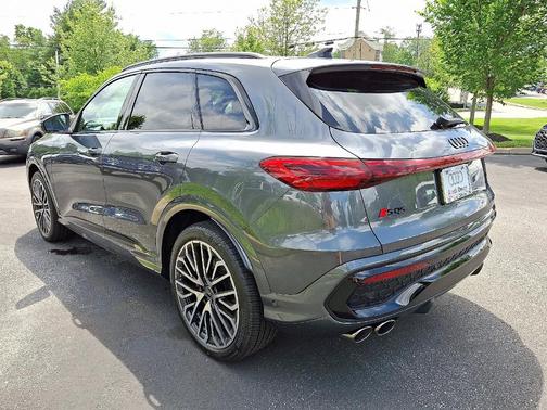 2025 Audi SQ5 3.0T quattro Premium