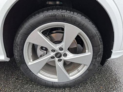 2025 Audi Q5 2.0T quattro Premium