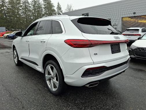 2025 Audi Q5 2.0T quattro Premium