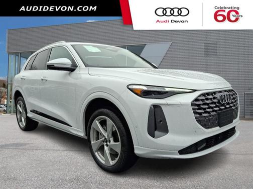 Glacier White Metallic 2025 Audi Q5 2.0T quattro Premium SUV