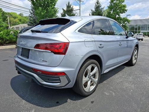 2022 Audi Q5 45 S line Premium Plus
