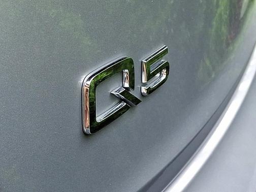 2022 Audi Q5 45 S line Premium Plus