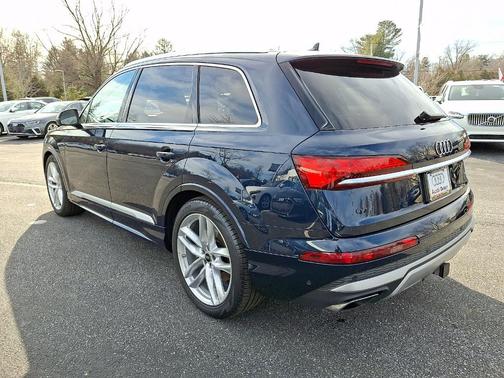 2025 Audi Q7 55 Prestige