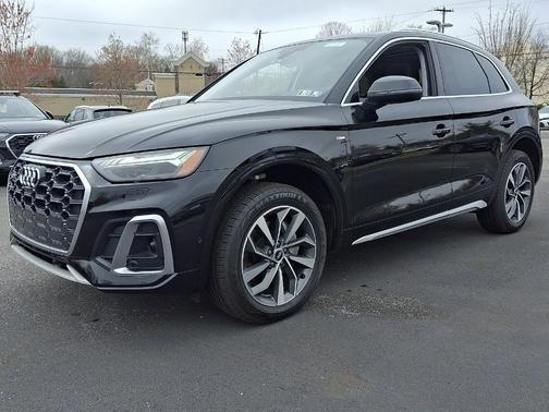 Mythos Black Metallic 2022 Audi Q5 45 S line Prestige