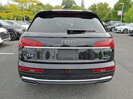 2025 Audi Q5 45 S line quattro Premium