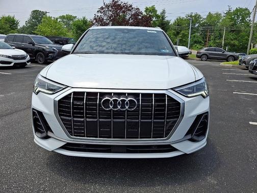 2024 Audi Q3 45 S line Premium