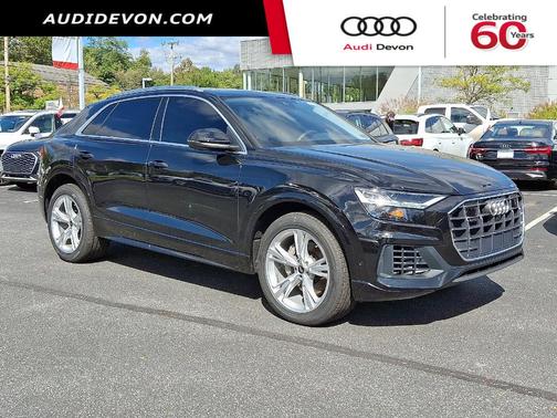 2022 Audi Q8 55 Premium Plus