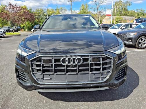 2022 Audi Q8 55 Premium Plus