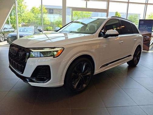 2025 Audi Q7 55 Premium Plus