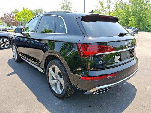 2025 Audi Q5 45 S line quattro Premium