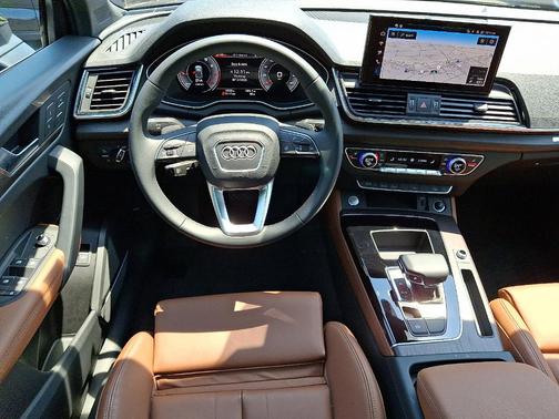 2025 Audi Q5 45 S line quattro Premium