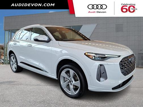 Glacier White Metallic 2025 Audi Q5 2.0T quattro Premium SUV