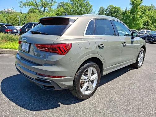 2024 Audi Q3 45 S line Premium