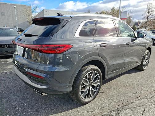 2025 Audi Q5 2.0T quattro Premium