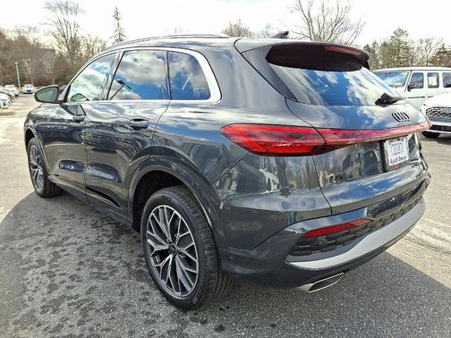 2025 Audi Q5 2.0T quattro Premium