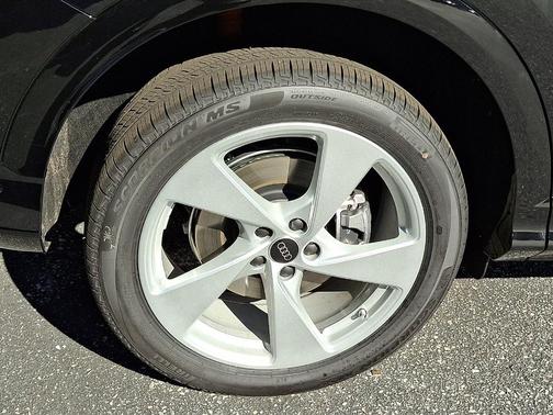 2025 Audi Q5 2.0T Premium