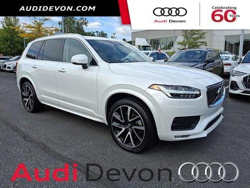 2022 Volvo XC90 T6 Momentum 7 Passenger