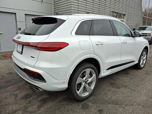 2025 Audi Q5 2.0T quattro Premium