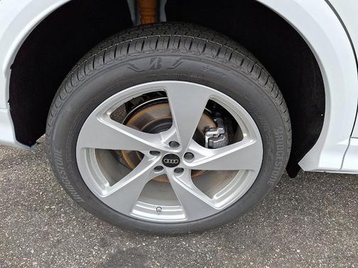 2025 Audi Q5 2.0T quattro Premium