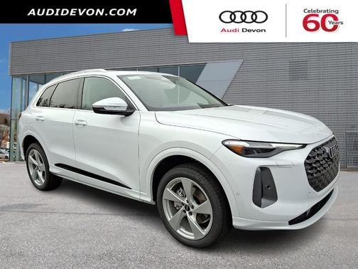 Glacier White Metallic 2025 Audi Q5 2.0T quattro Premium SUV