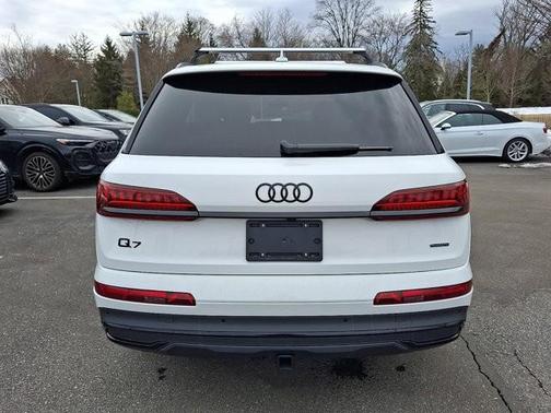 2023 Audi Q7 55 Prestige