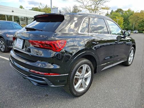 2020 Audi Q3 45 S line Prestige