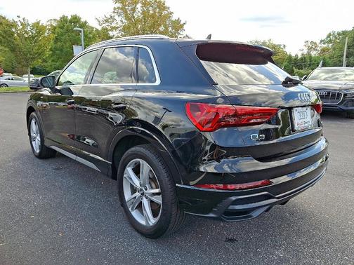2020 Audi Q3 45 S line Prestige