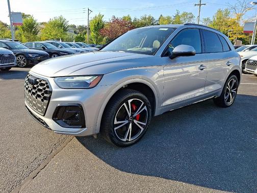2025 Audi Q5 45 S line quattro Premium
