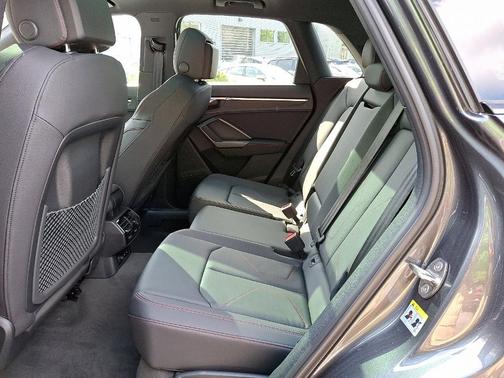 2025 Audi Q3 45 S line Premium