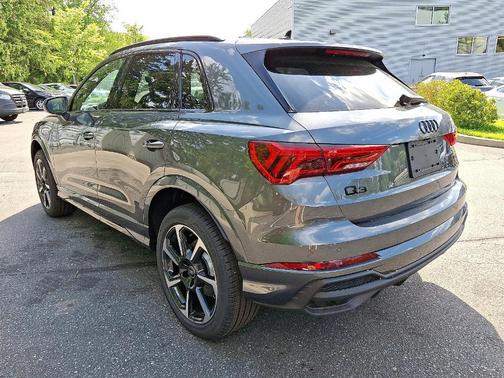 2025 Audi Q3 45 S line Premium