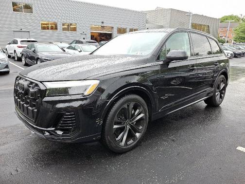 2025 Audi Q7 55 Premium Plus