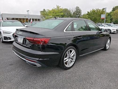 2022 Audi A4 45 S line Premium Plus