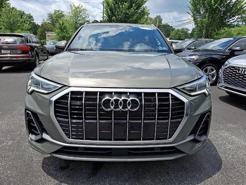 2024 Audi Q3 45 S line Premium