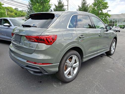 2024 Audi Q3 45 S line Premium