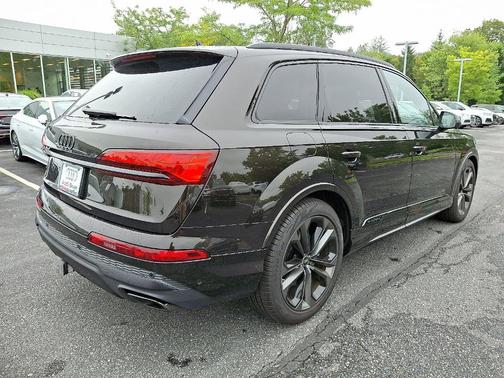 2025 Audi Q7 55 Prestige