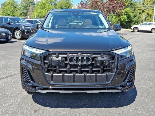 2025 Audi Q7 55 Prestige