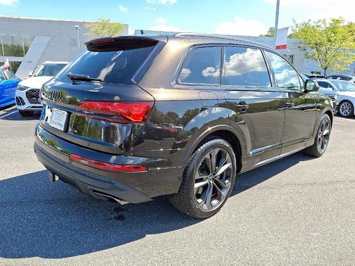 2025 Audi Q7 55 Prestige