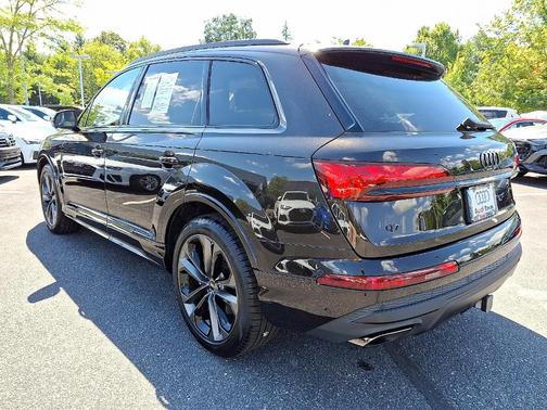 2025 Audi Q7 55 Prestige