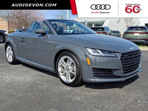 Monsoon Gray Metallic / Black Roof 2016 Audi TT 2.0T