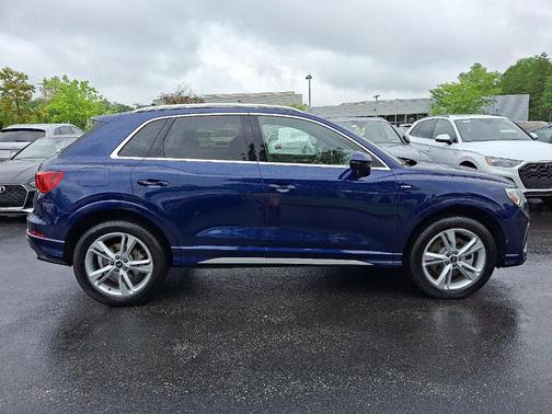 2024 Audi Q3 45 S line Premium