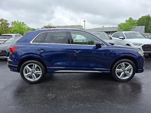 2024 Audi Q3 45 S line Premium
